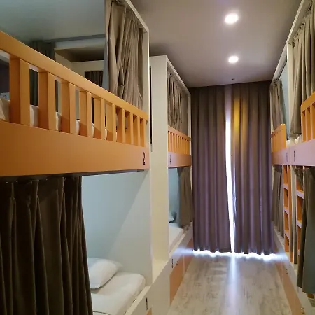 Hostal Sakura *