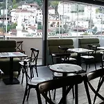 Sakura Hostel *