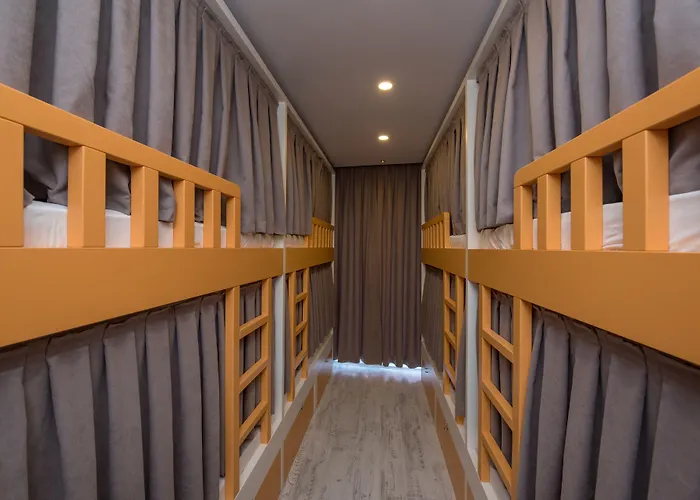 Sakura Hostel *